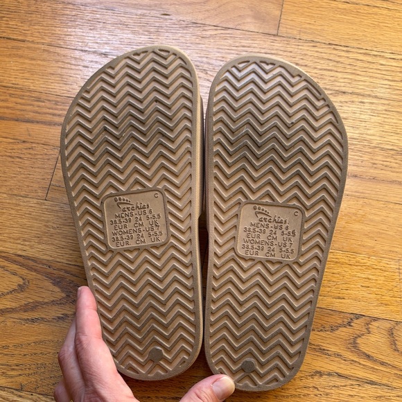 Archies Cream Slide Sandals - Picture 3 of 9